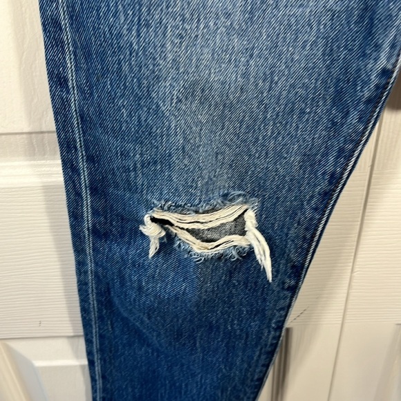 Levi’s premium denim distressed 501 wedgies - Picture 3 of 11